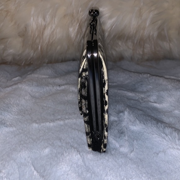 NWOT Animal Print Leather Clutch/Wallet leapard panther minimal statement bag - Picture 8 of 13